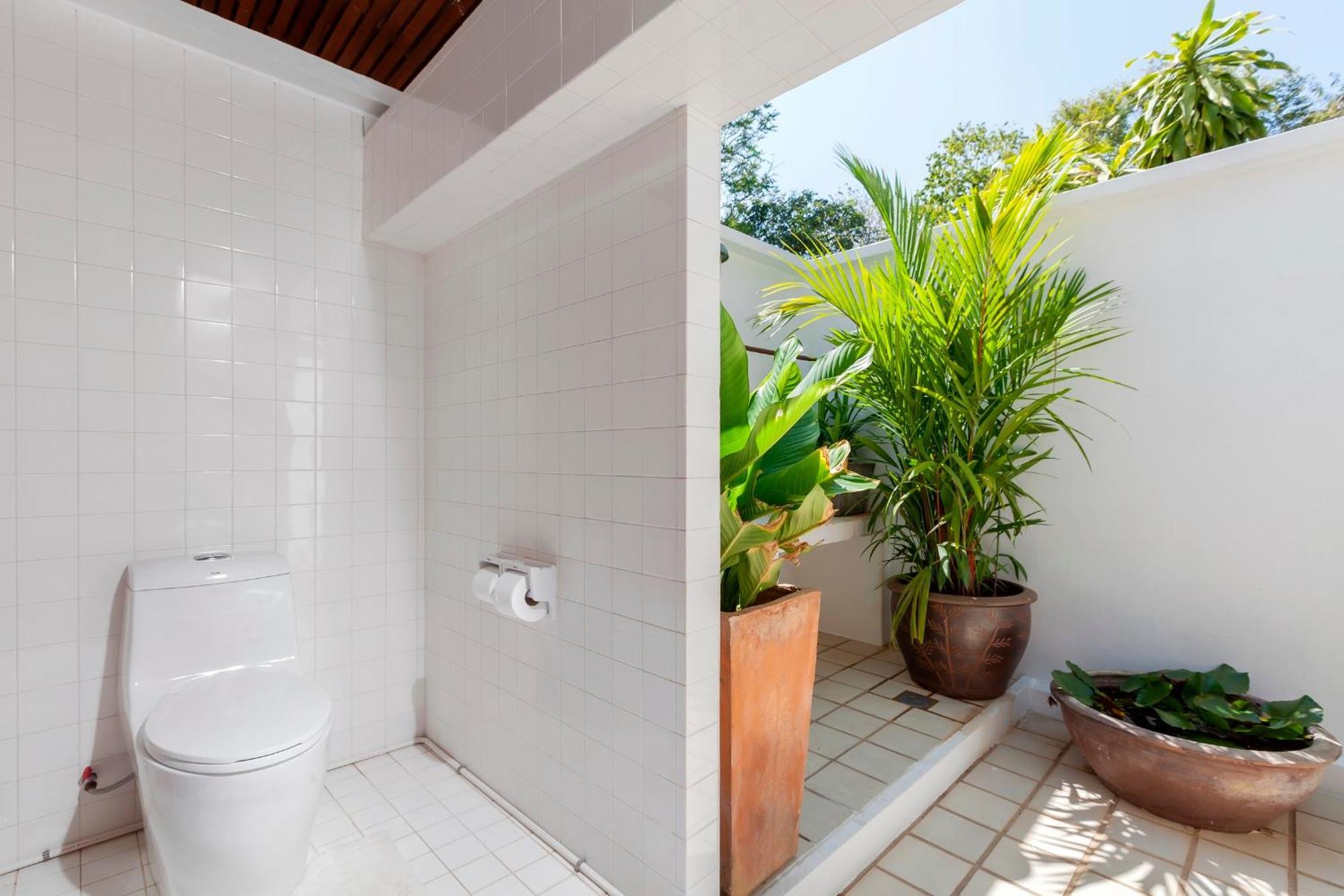 Baan Khunying - Secluded Phuket Beachfront Villa Rawai Экстерьер фото