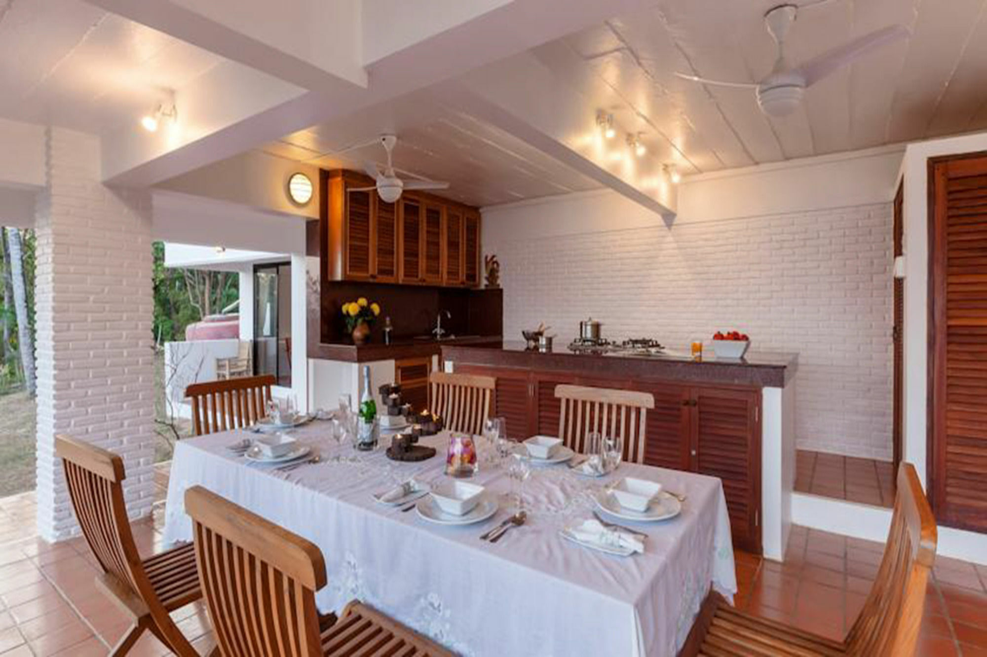Baan Khunying - Secluded Phuket Beachfront Villa Rawai Экстерьер фото