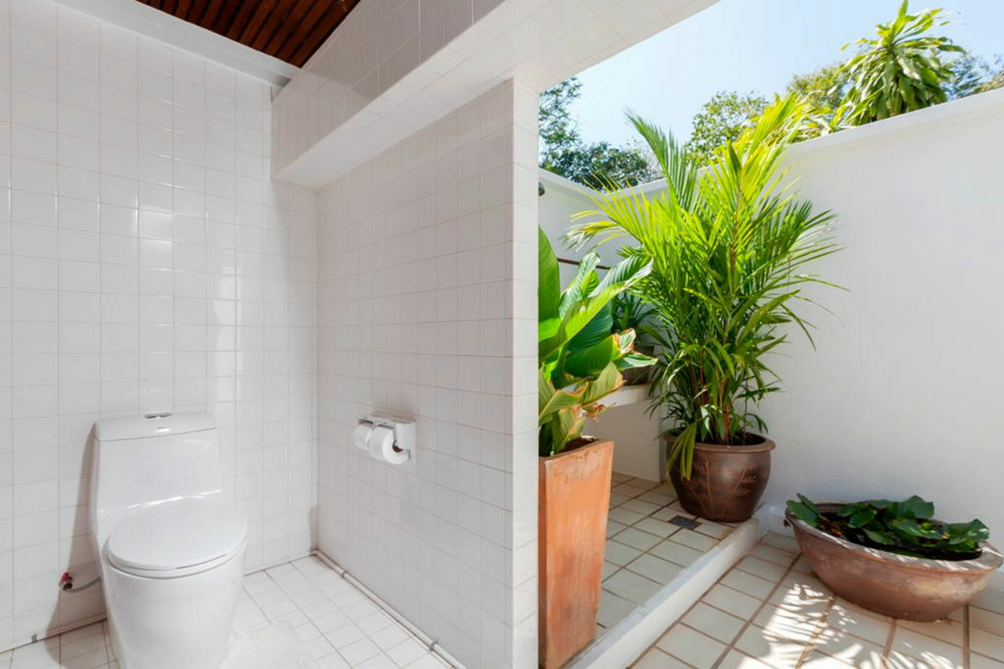 Baan Khunying - Secluded Phuket Beachfront Villa Rawai Экстерьер фото